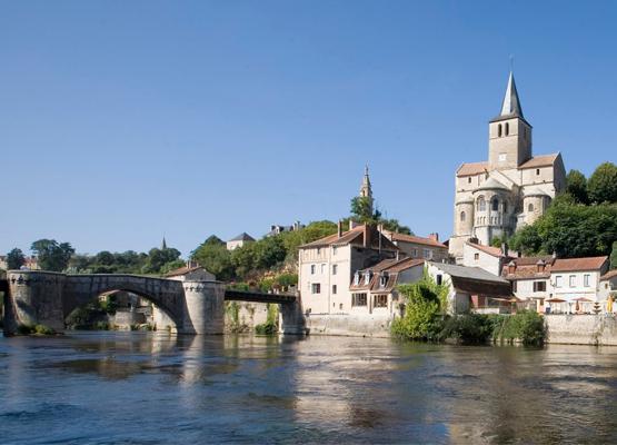 Montmorillon, la Citée de l'Écrit...